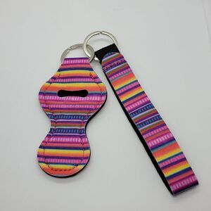 🎈5/$10🎈 matching wristlet & chapstick holder keychain..